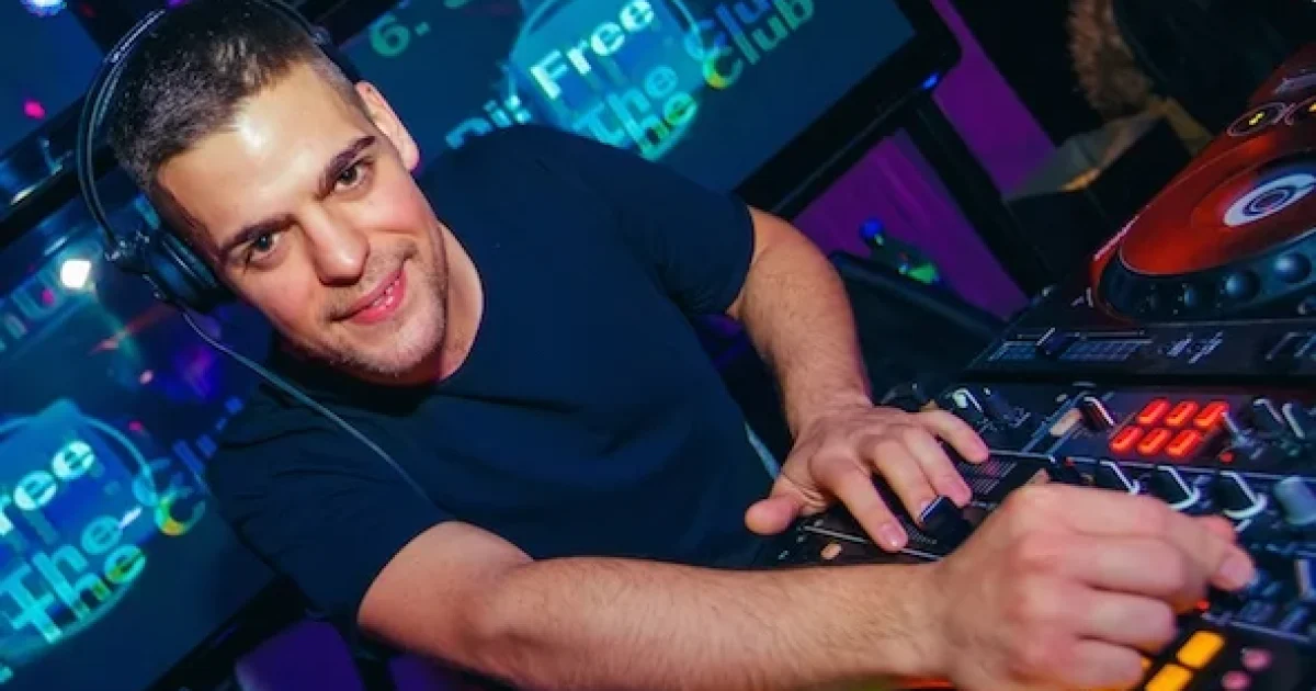 dj-free